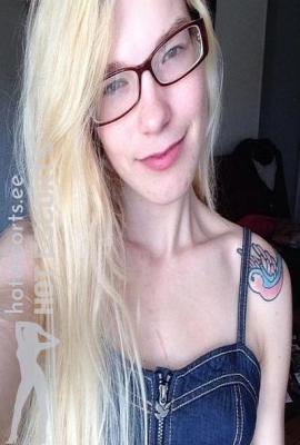 Ulakasblondiin Escort Tallinn